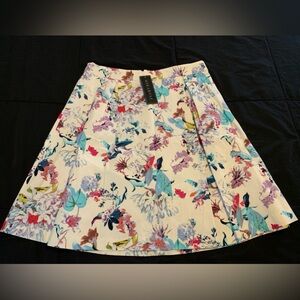 Floral pleated skirt